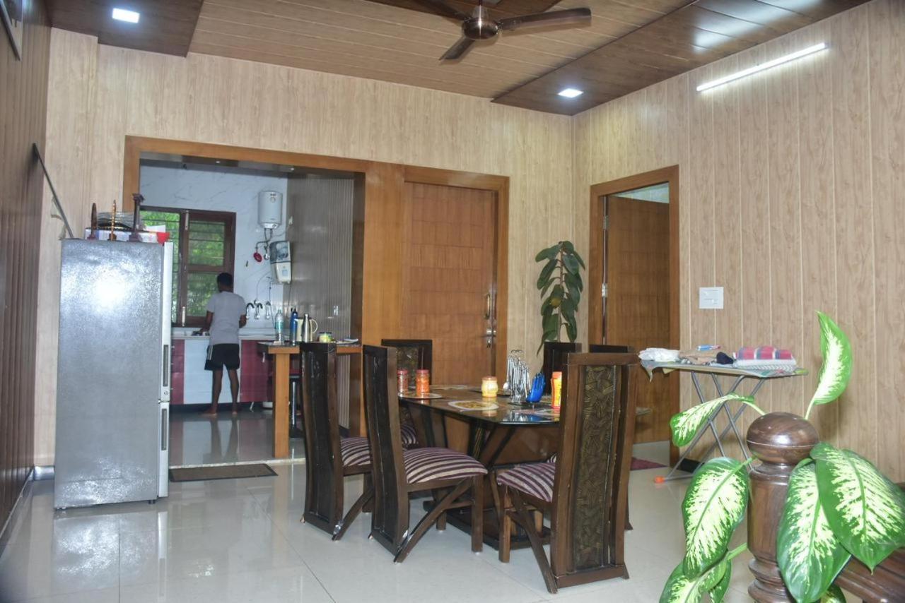 Shreshth Home Stay - Best Family Accommodation - 3Km From Har Ki Pauri, Haridwar, Uttarakhand Exterior photo