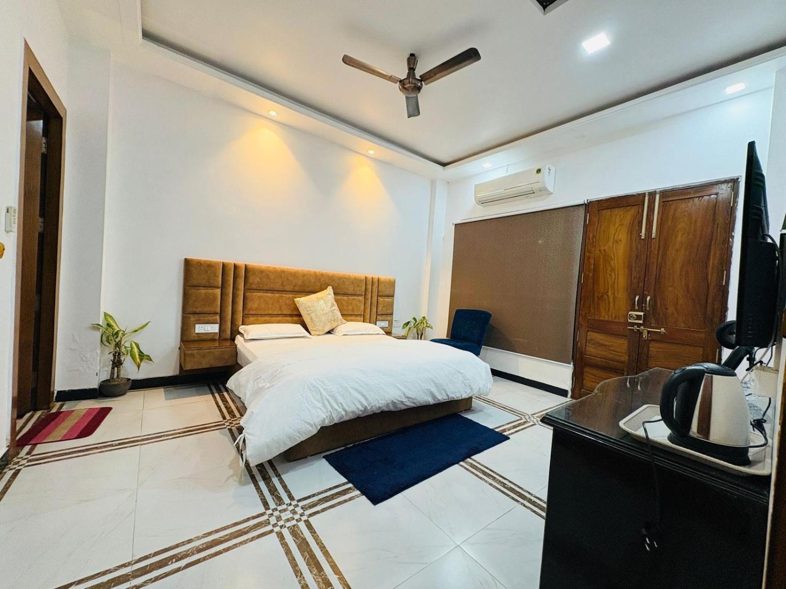 Shreshth Home Stay - Best Family Accommodation - 3Km From Har Ki Pauri, Haridwar, Uttarakhand Exterior photo